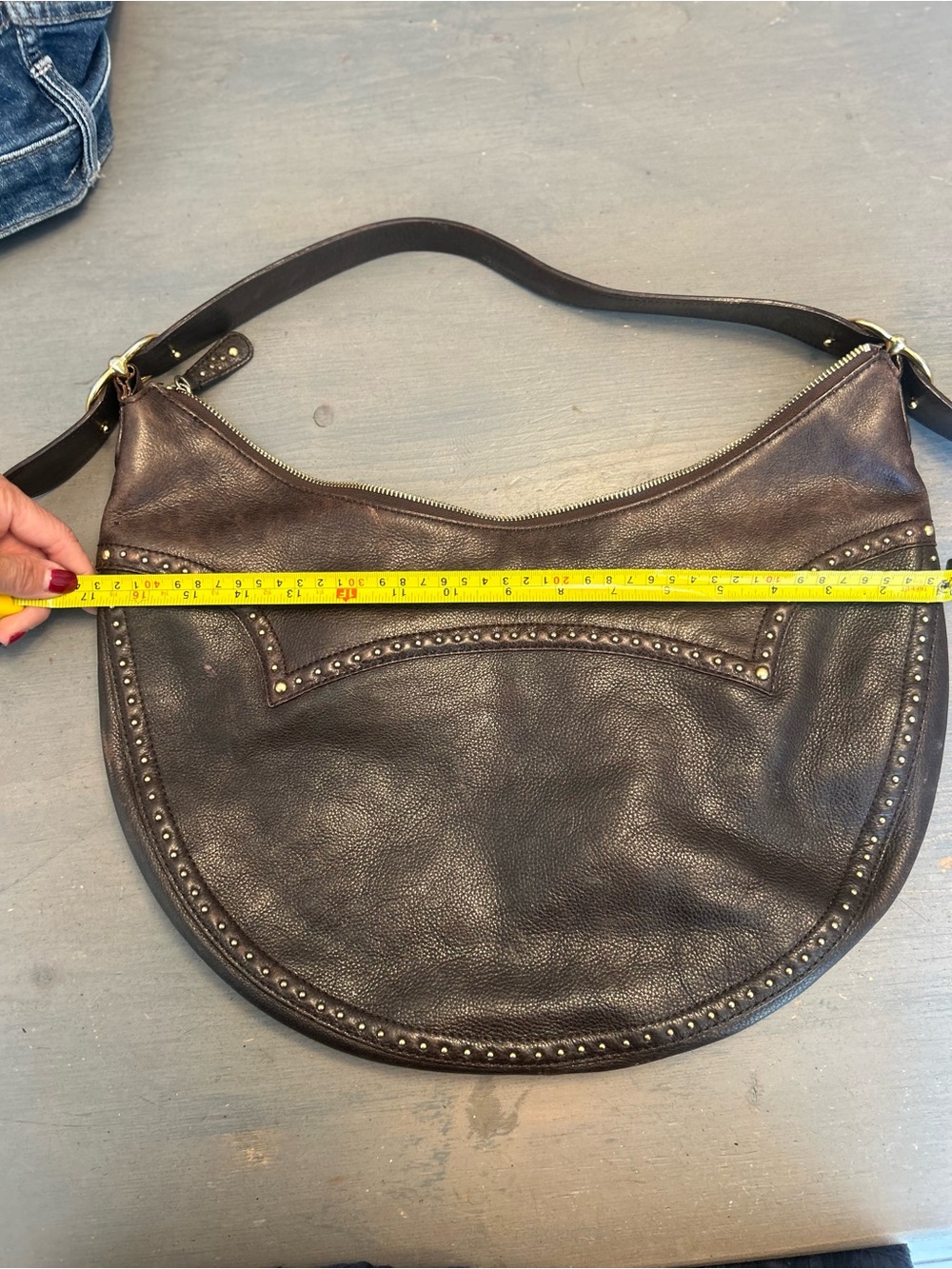 Studded Micheal Kors shoulder bag
Bohemian style 
Nice condition - Picture 7 of 8